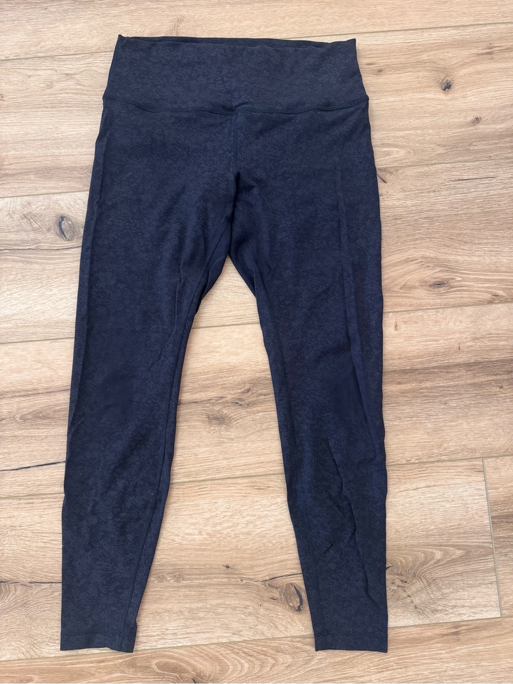 Lululemon Wunder Train leggings - size 12 - black with pattern